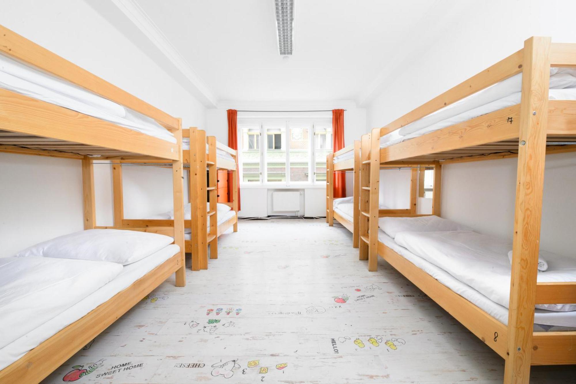 Benedikt City Center Hostel Praga Zewnętrze zdjęcie